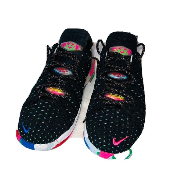 🔥Nike Lebron XVIII GS - Black/White - Multi-Color - 6Y Wmns 7.5🔥 !!BRAND NEW!! - Picture 1 of 6